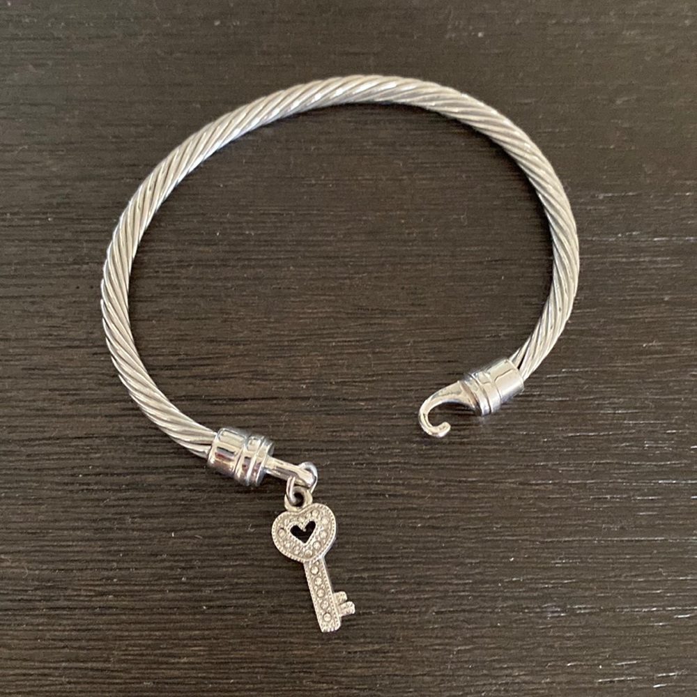 Women’s braided costume jewelry bracelet